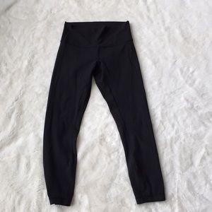 Lululemon black leggings size 6